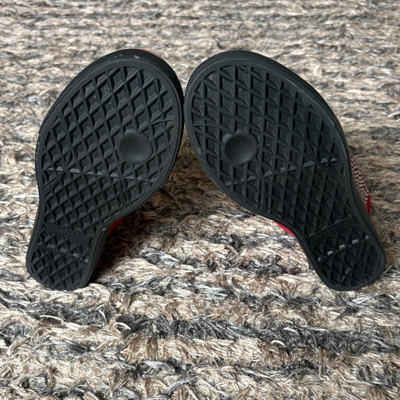 Giuseppe Zanotti Red and Black Crystal Embellished Sneakers - Picture 10 of 15